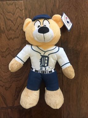 NEW Detroit Tigers Plush Bear